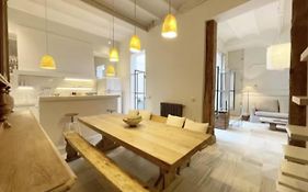 3 Bedrooms 2 Bathrooms Furnished - Malasana - Terrace - Bright In Downtown Area - Mintystay